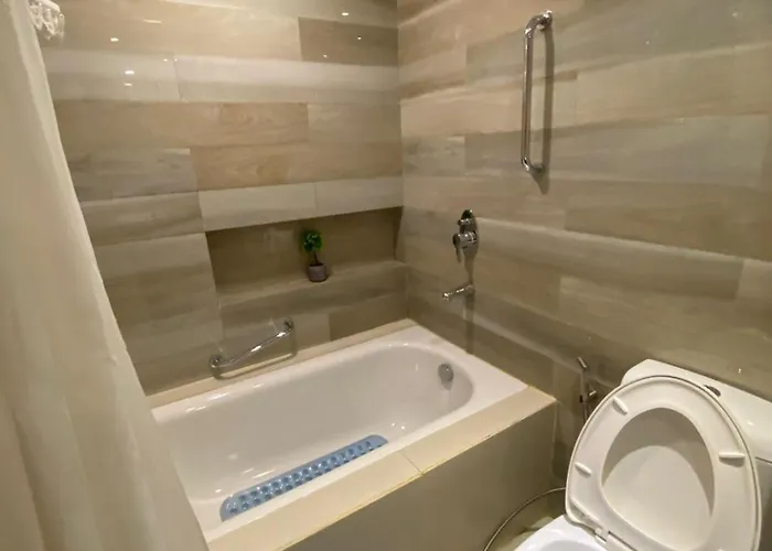 R2 Condotel Tower Hotel